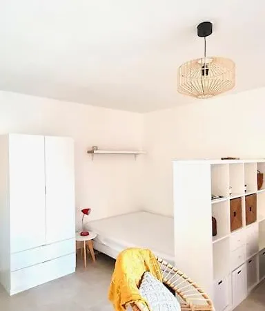 아파트 Cosy Proche Tram Parking Prive *