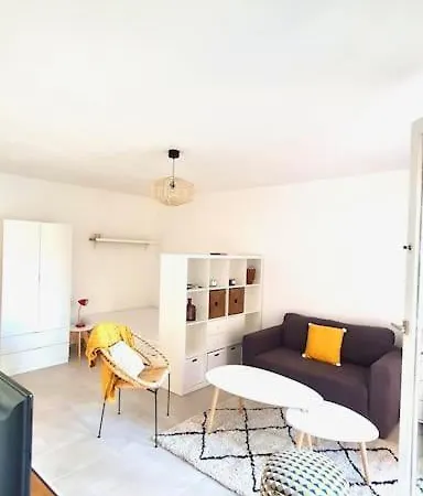 Apartment Cosy Proche Tram Parking Prive *